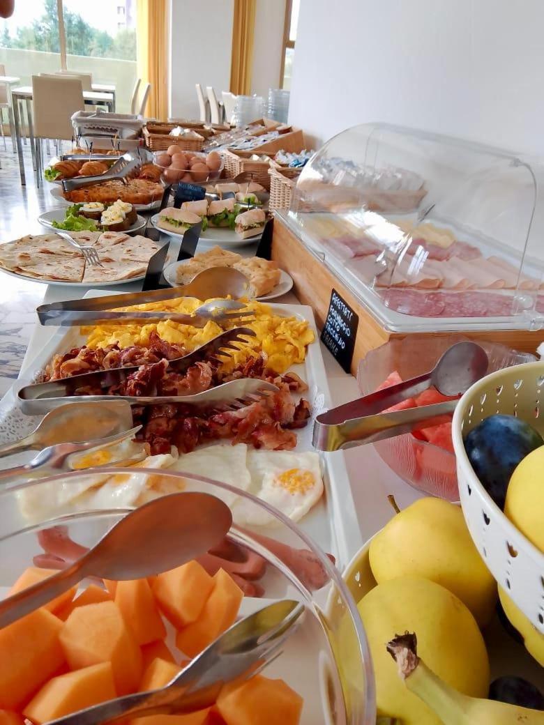 Hotel Metropol Pesaro Bagian luar foto